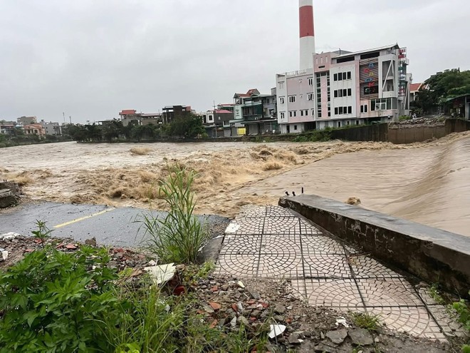 Nhiều địa phương bị ngập lụt do mưa lớn sau bão Nhiều địa phương bị ngập lụt do mưa lớn sau bão